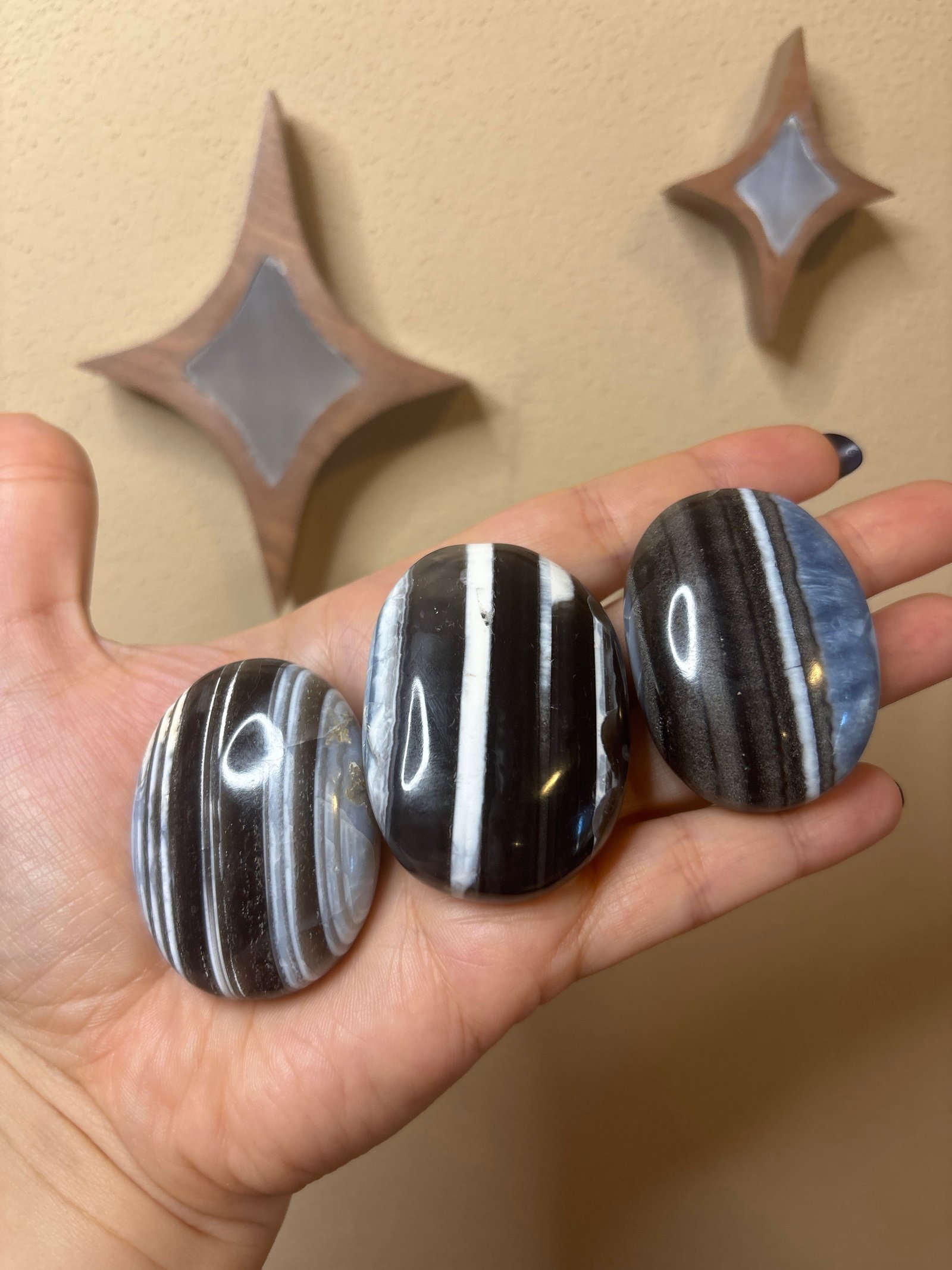 Blue opal/calcite palm stones